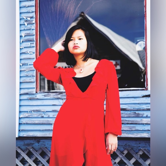 SMALL FOREVER 21 RED WRAP DRESS + RUFFLES - Picture 3 of 9